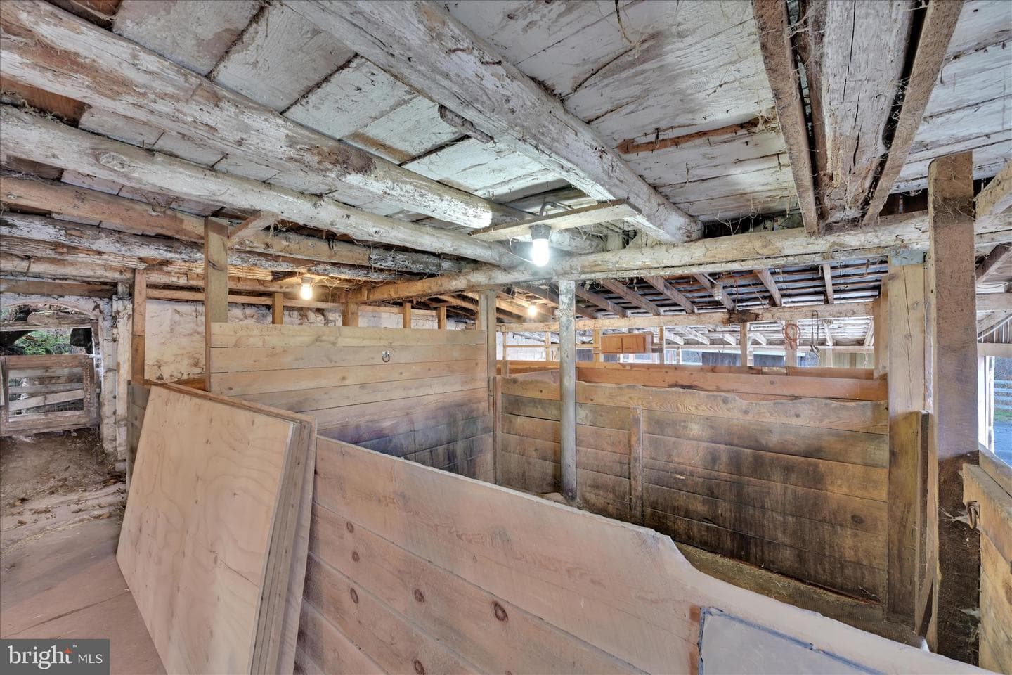 7 N Oak Lane photo 96