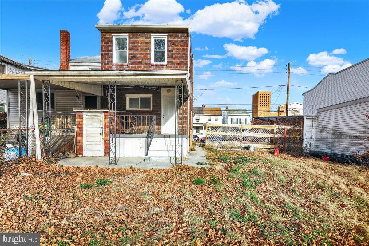 32 S Front Street photo 24