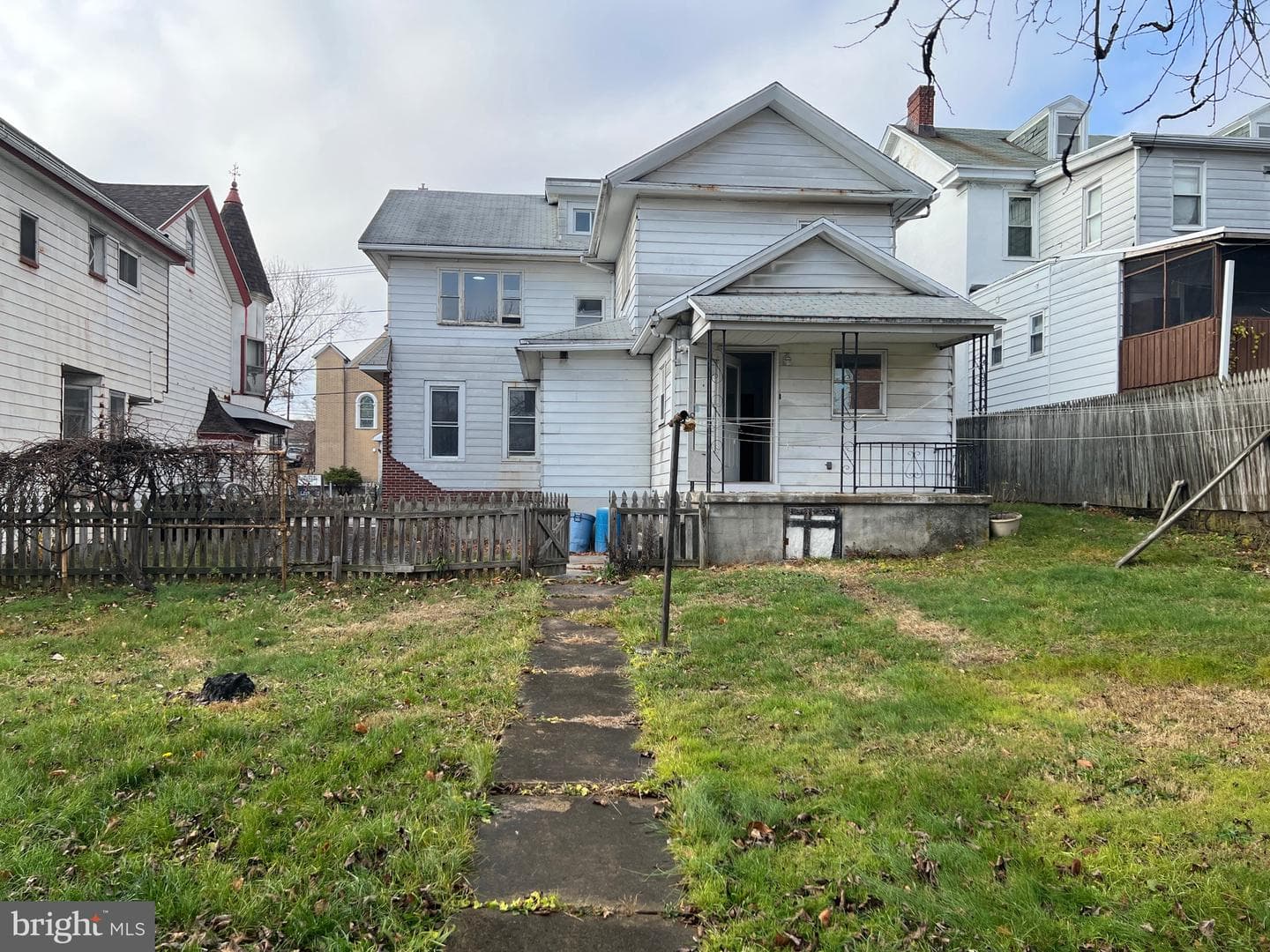 405 N Front Street photo 7