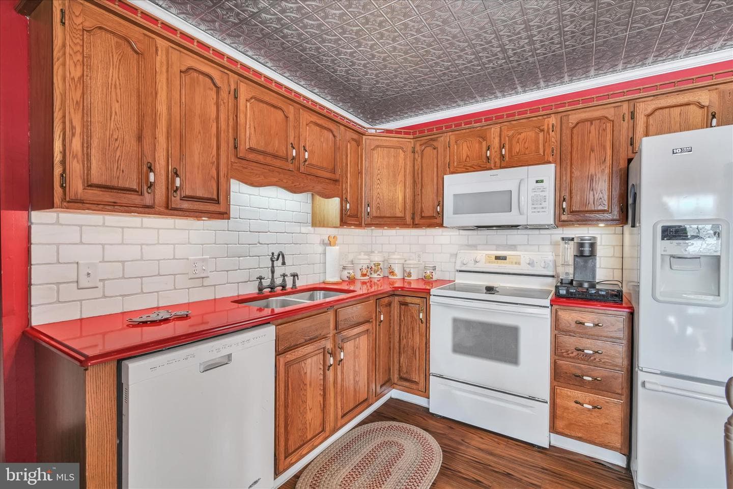 612 Orchard Avenue photo 12