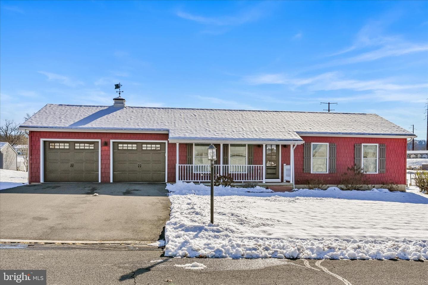 612 Orchard Avenue photo 2