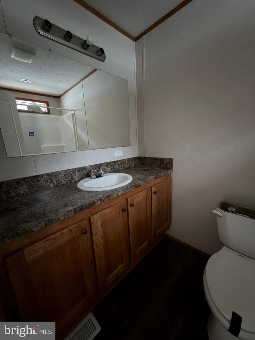 6 Fidler Court photo 11
