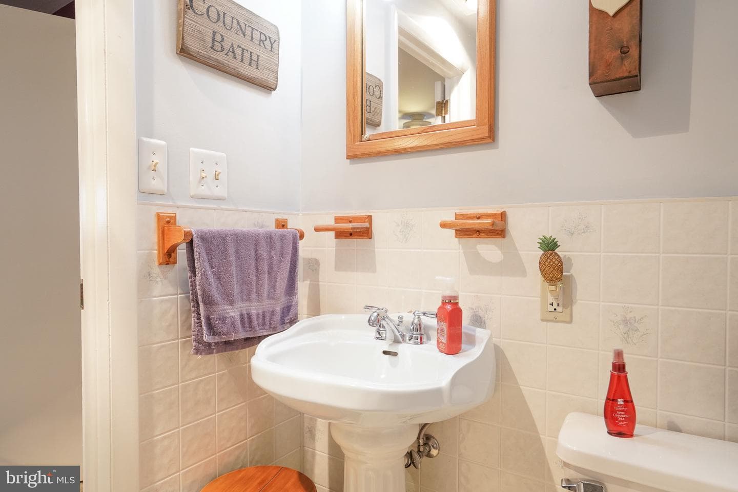 120 Ave E photo 57