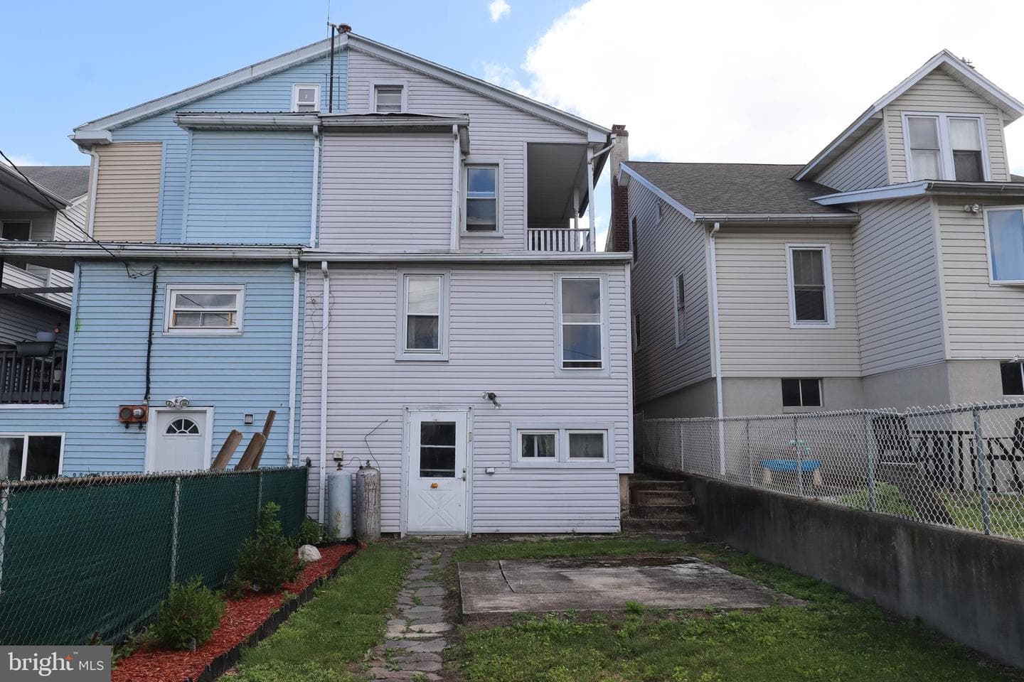 305 Dock Street photo 31