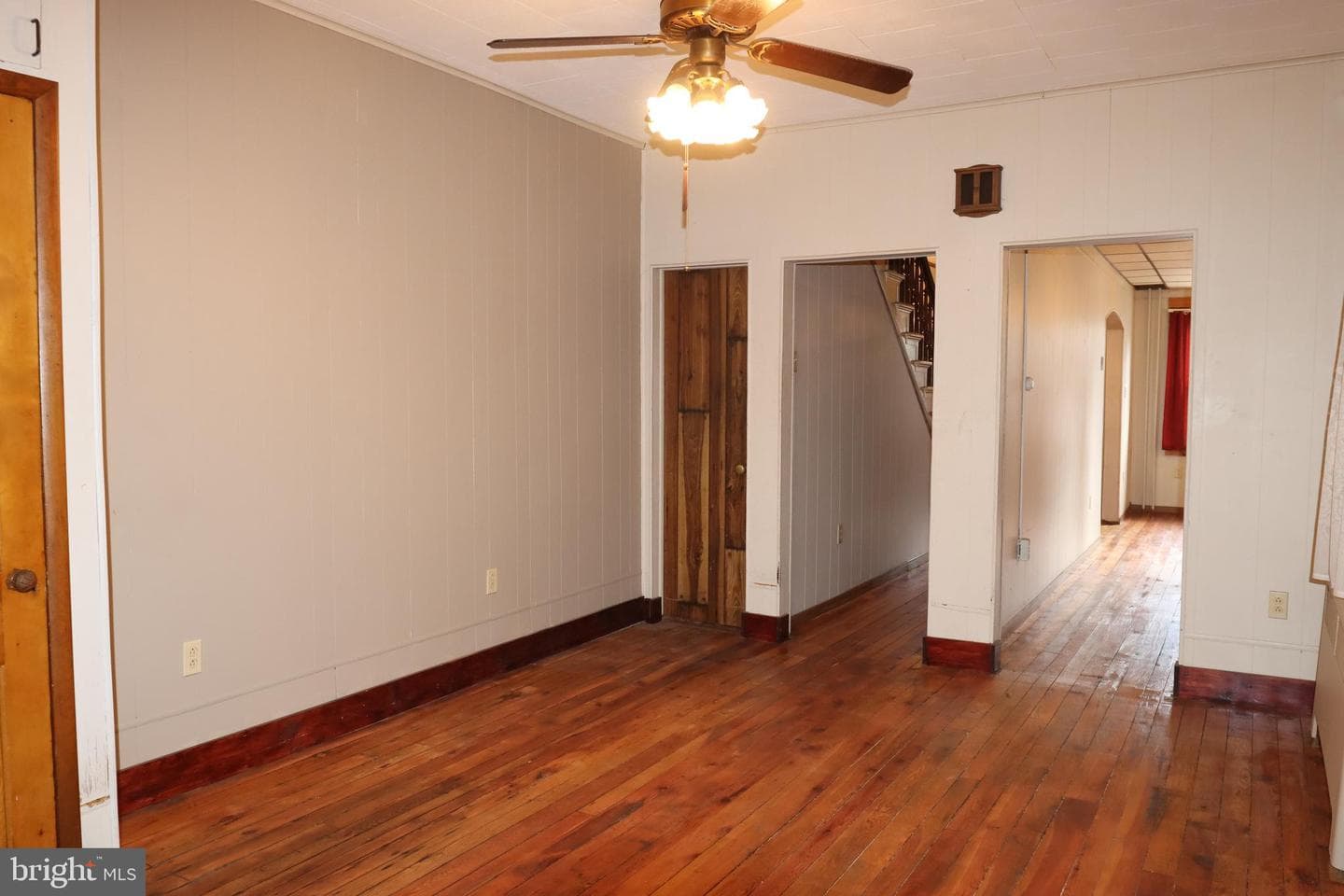 305 Dock Street photo 7