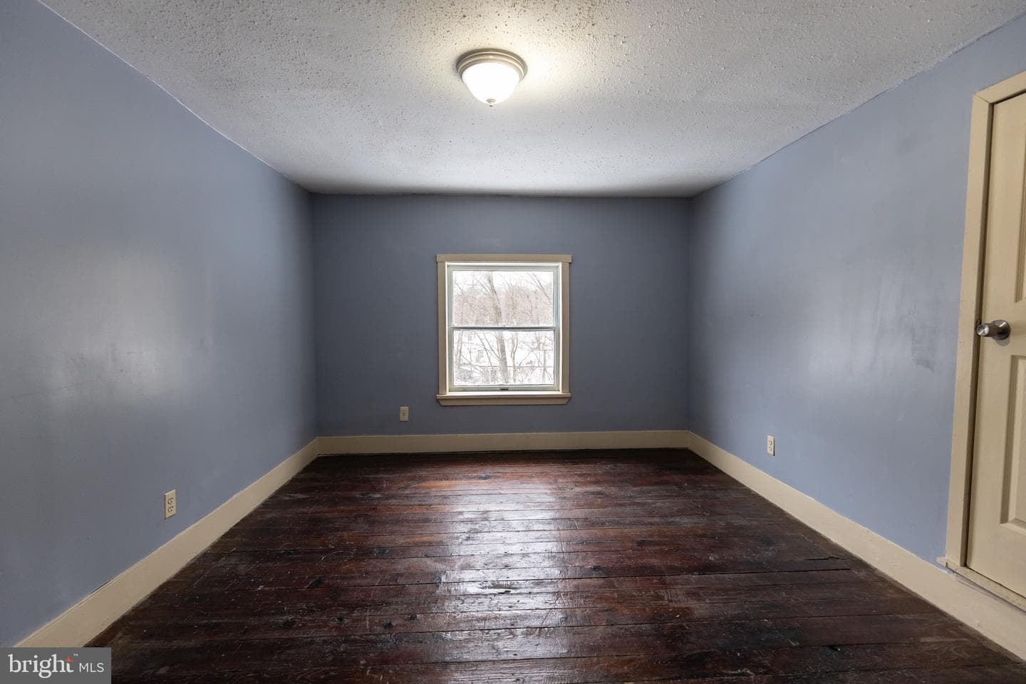 2406 Railroad Street photo 42