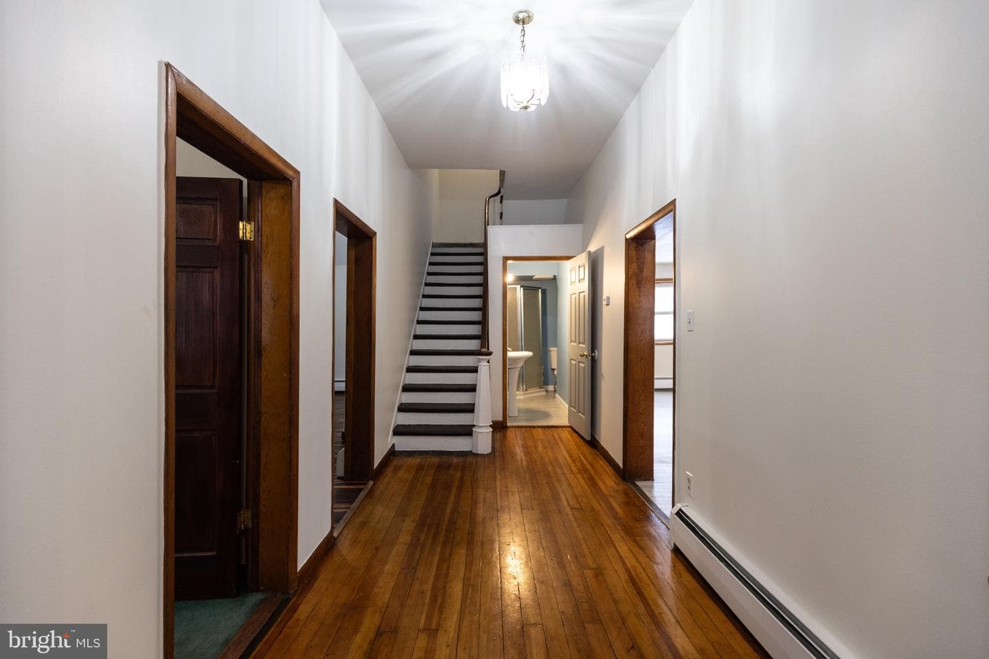 2406 Railroad Street photo 6