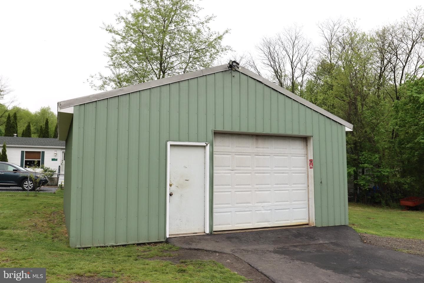 2406 Railroad Street photo 69
