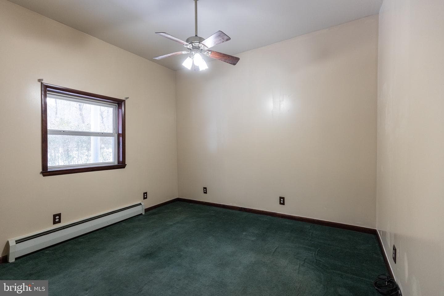 2406 Railroad Street photo 7