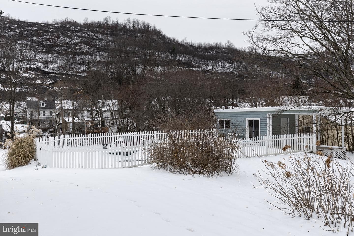 2406 Railroad Street photo 84