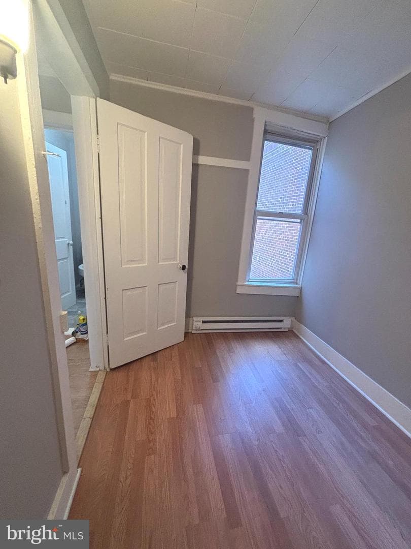 129 N White Street photo 14