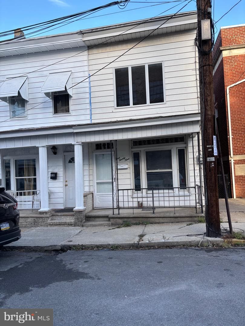 129 N White Street photo 22