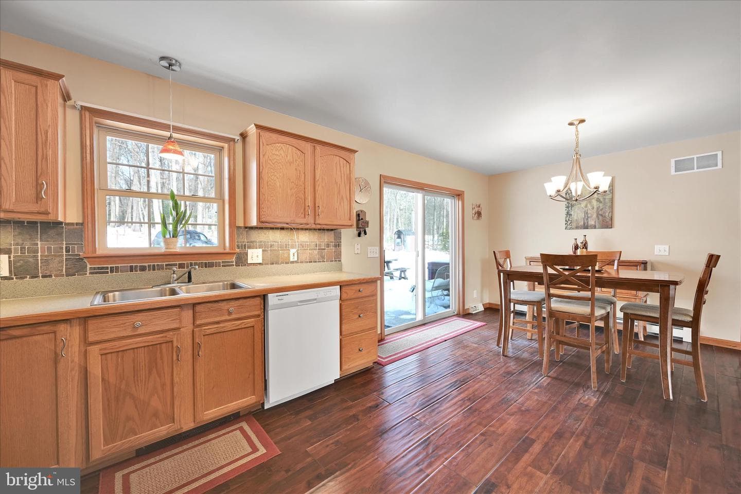 70 Oak Grove Road photo 20