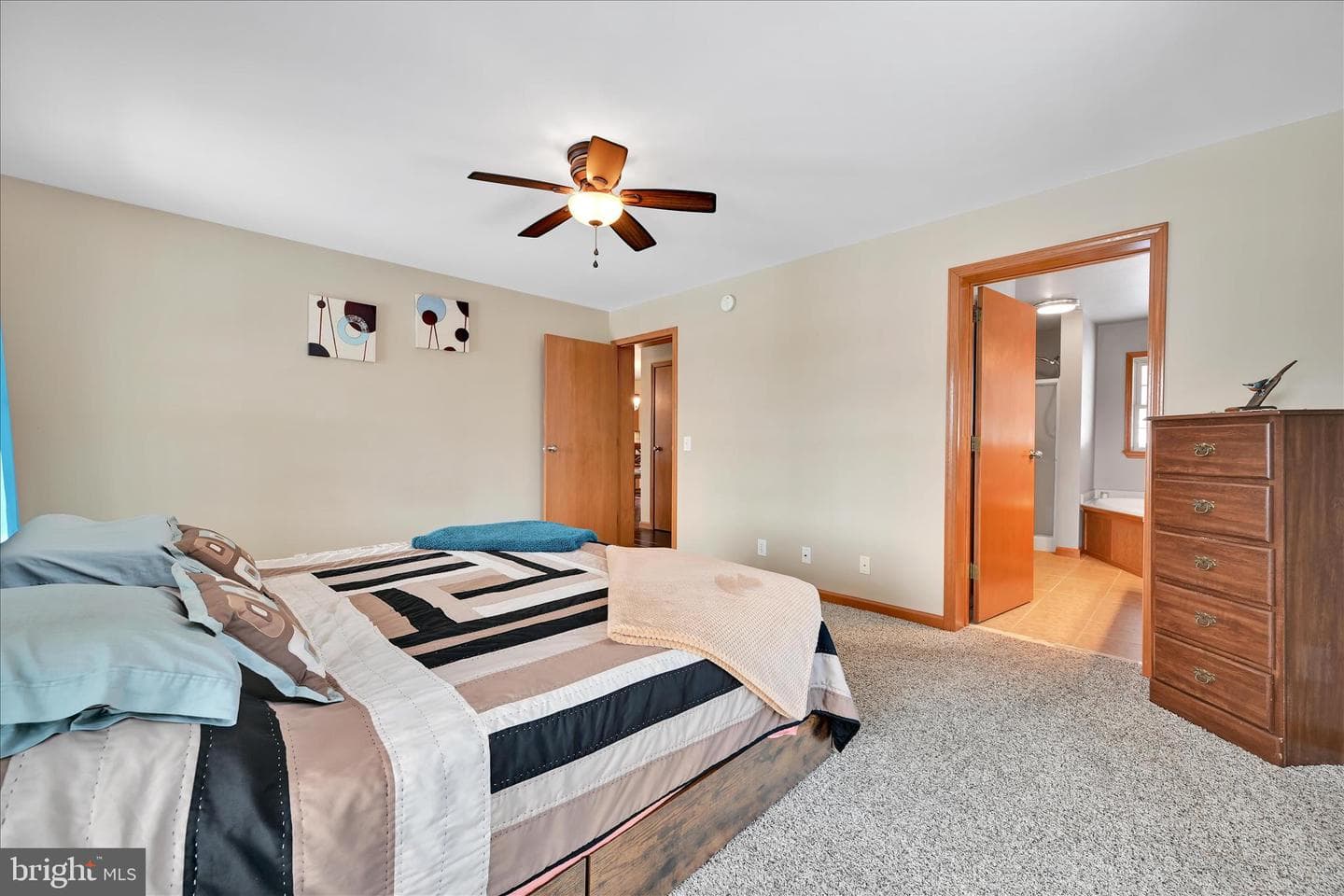 70 Oak Grove Road photo 26