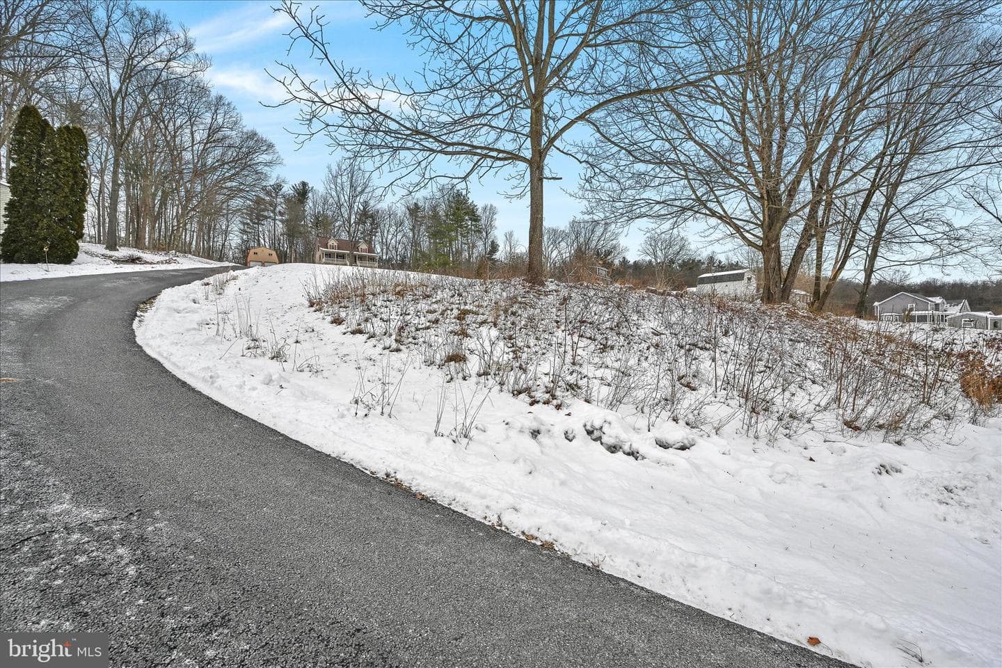 70 Oak Grove Road photo 51