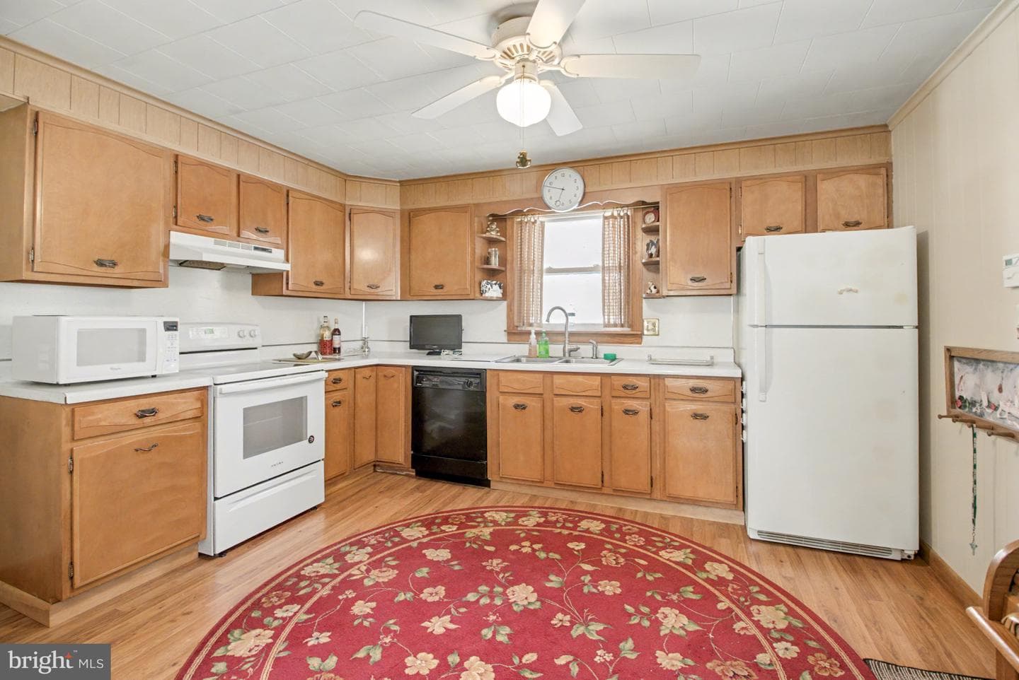 169 Weston Place photo 11