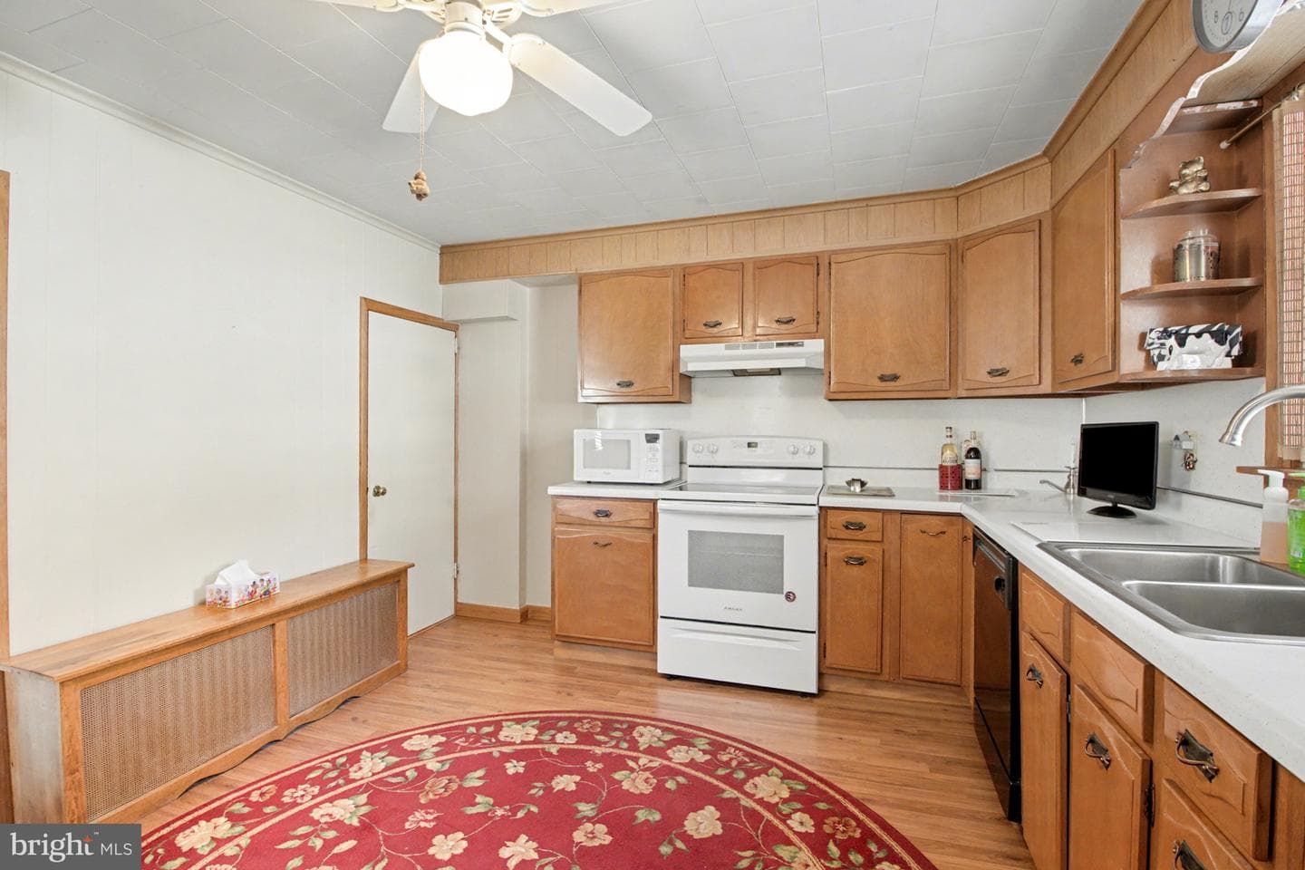 169 Weston Place photo 13