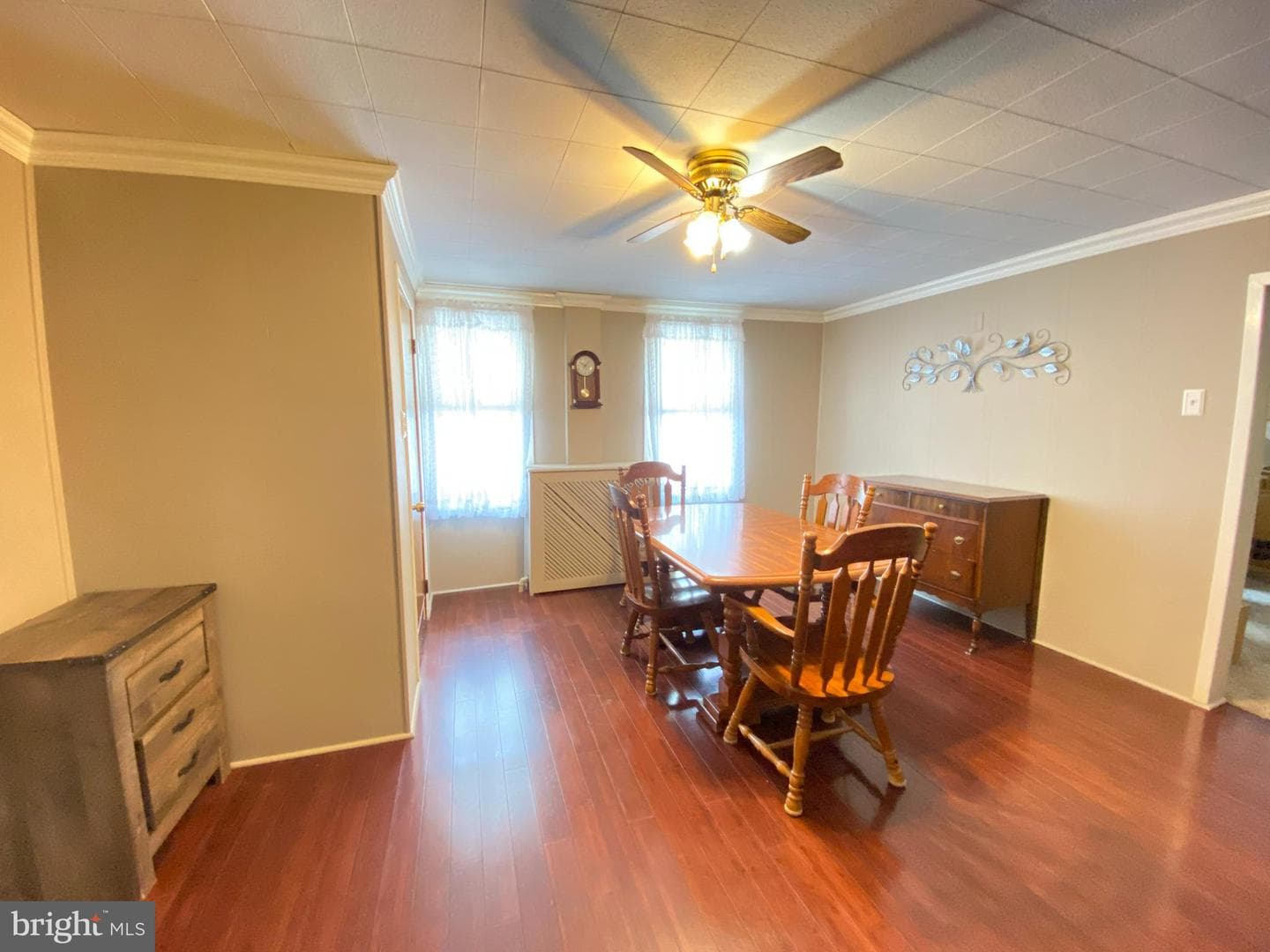141 S Nicholas Street photo 11