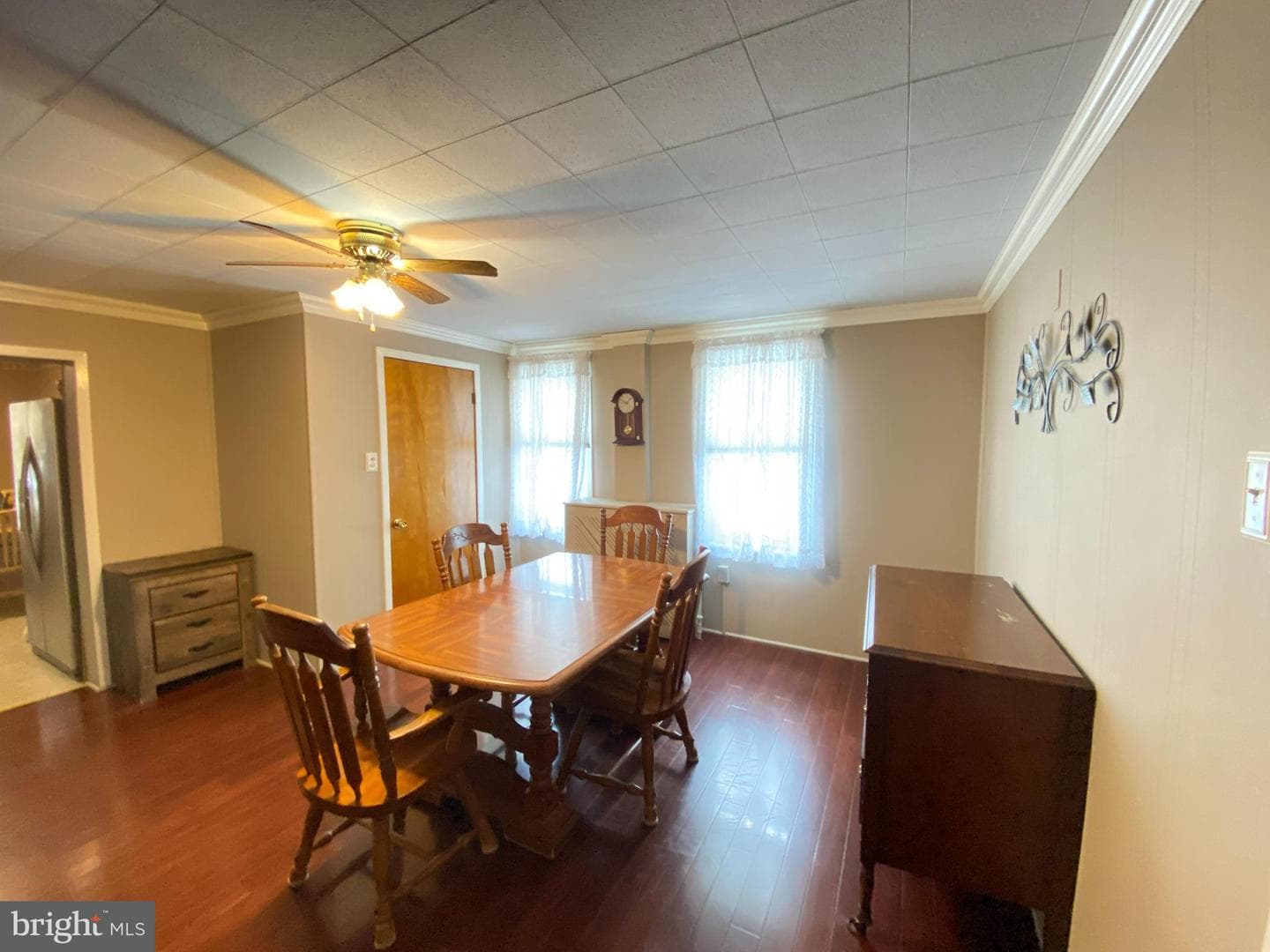 141 S Nicholas Street photo 12