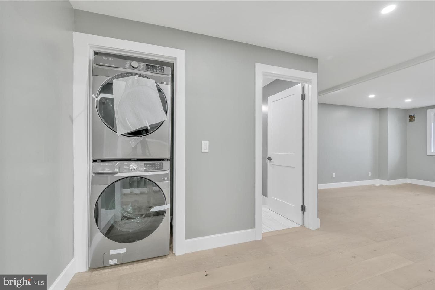 442 Lewis Street photo 14