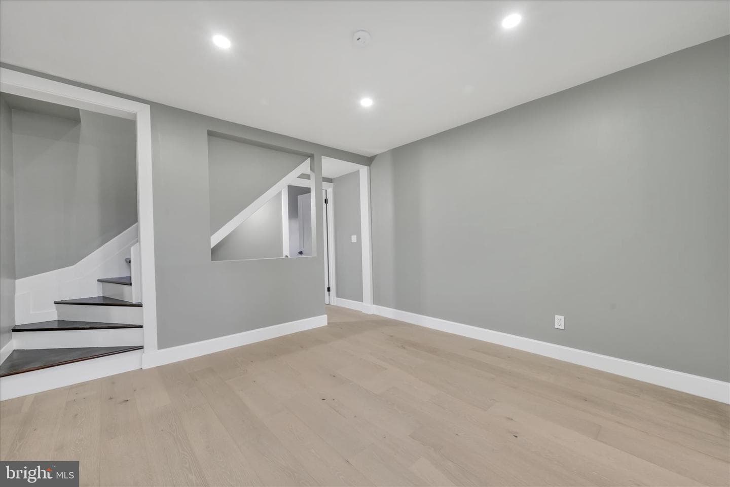442 Lewis Street photo 18