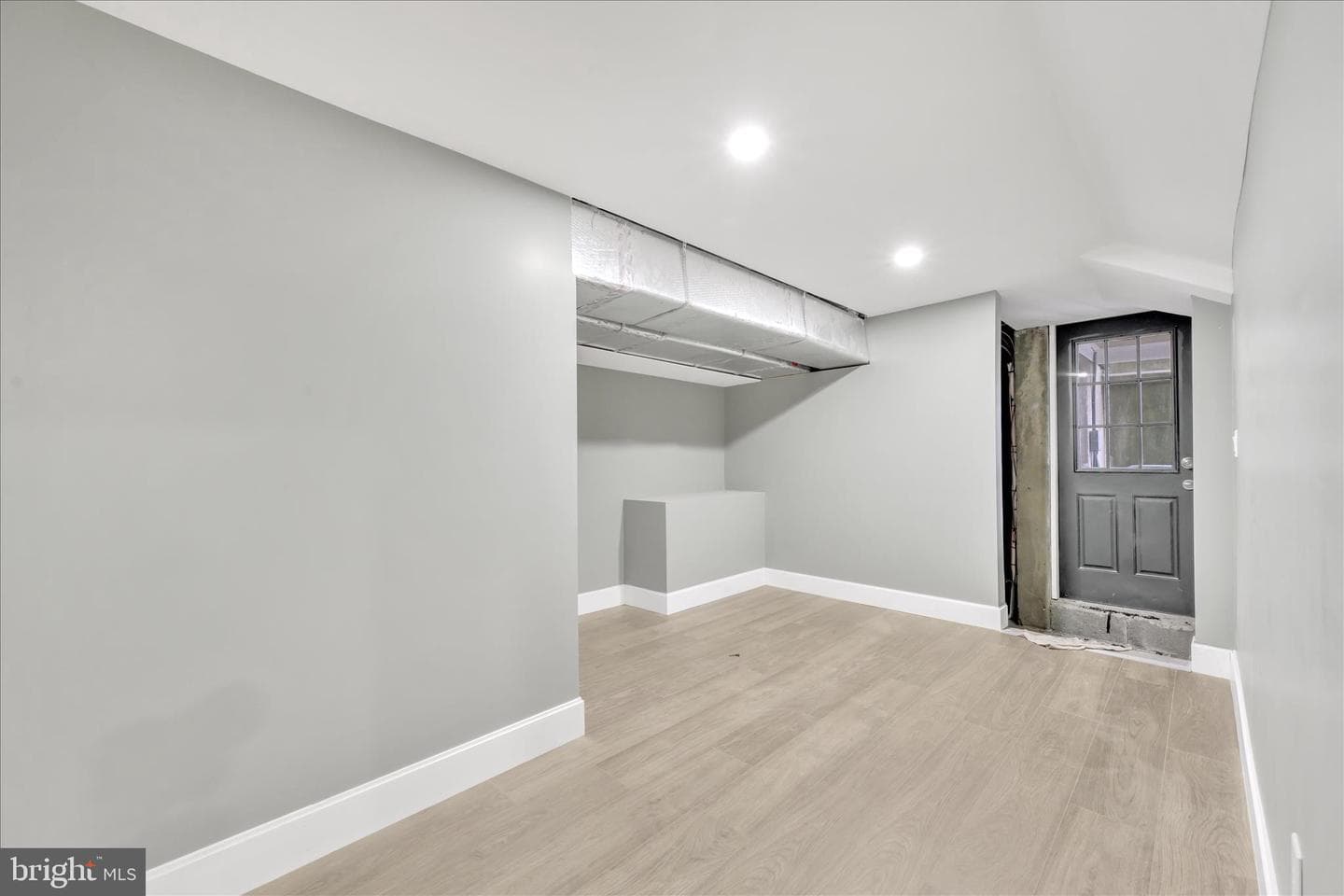 442 Lewis Street photo 28