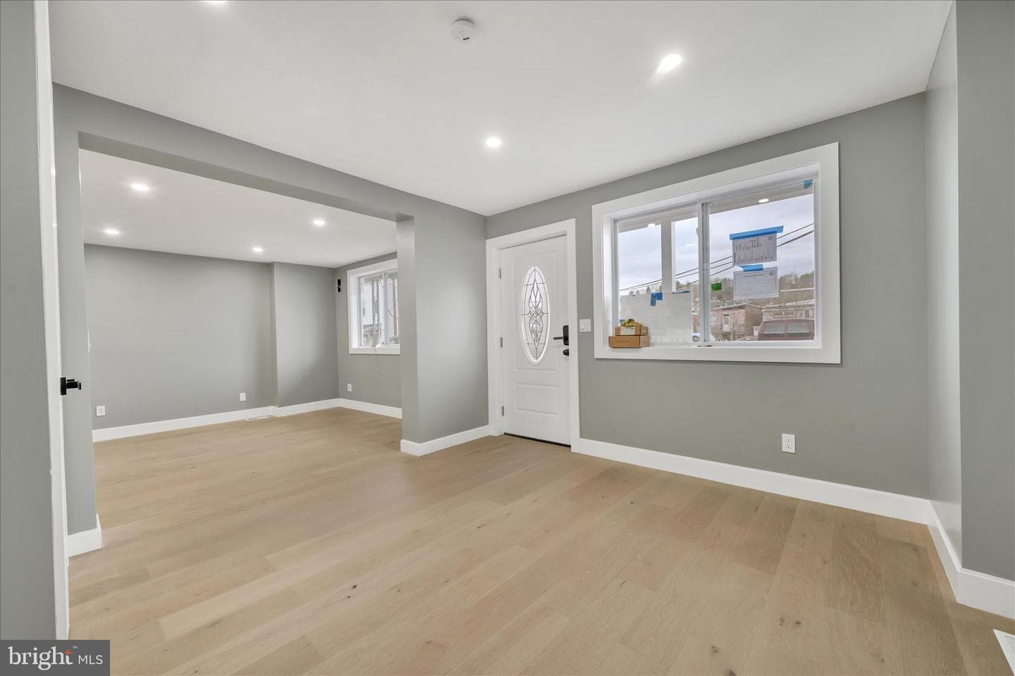 442 Lewis Street photo 3