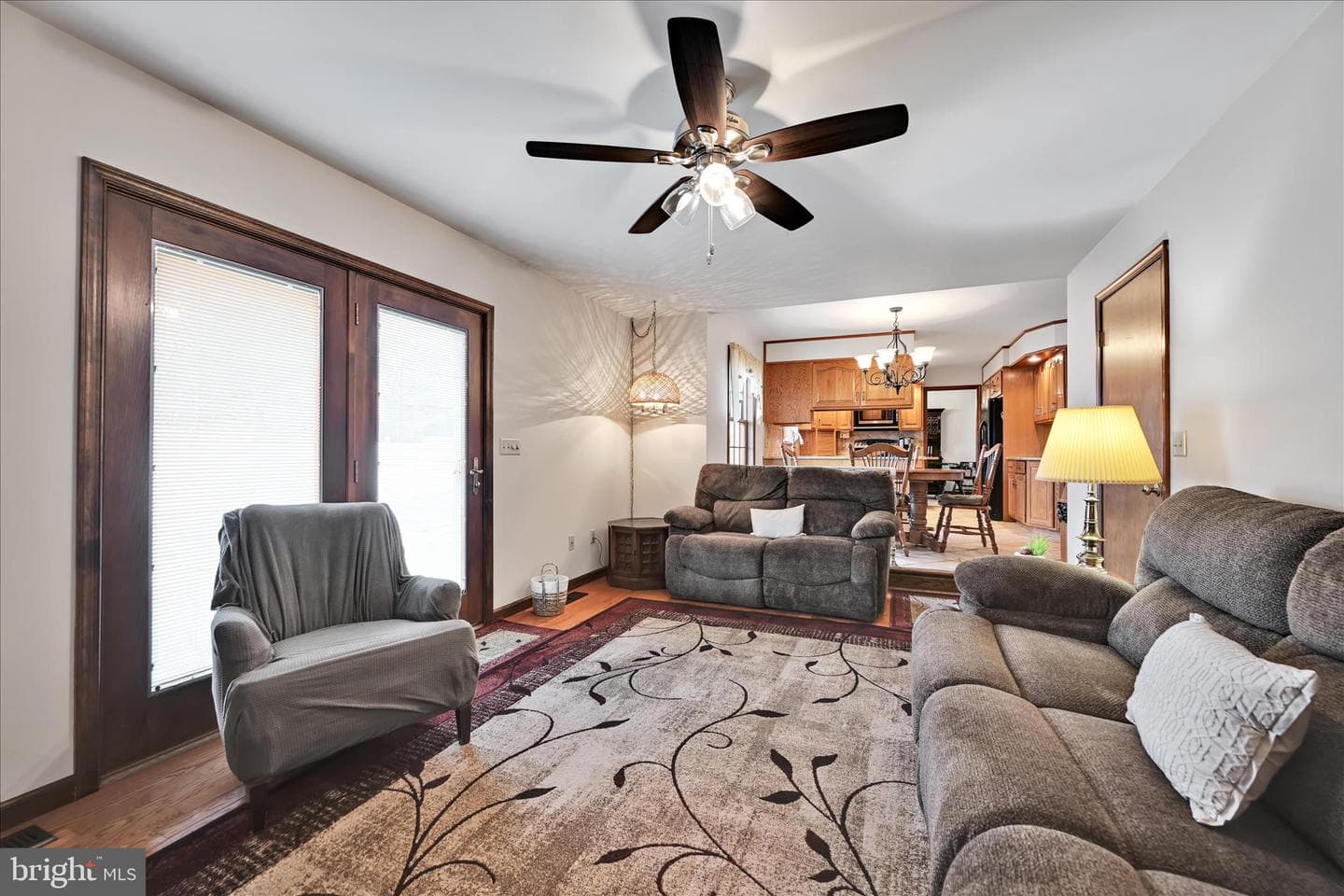 611 N Orchard Avenue photo 22