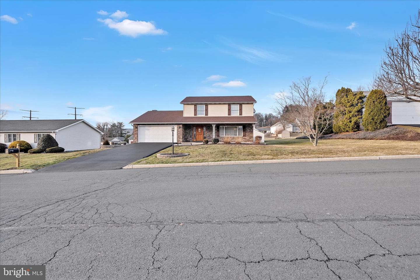 611 N Orchard Avenue photo 4