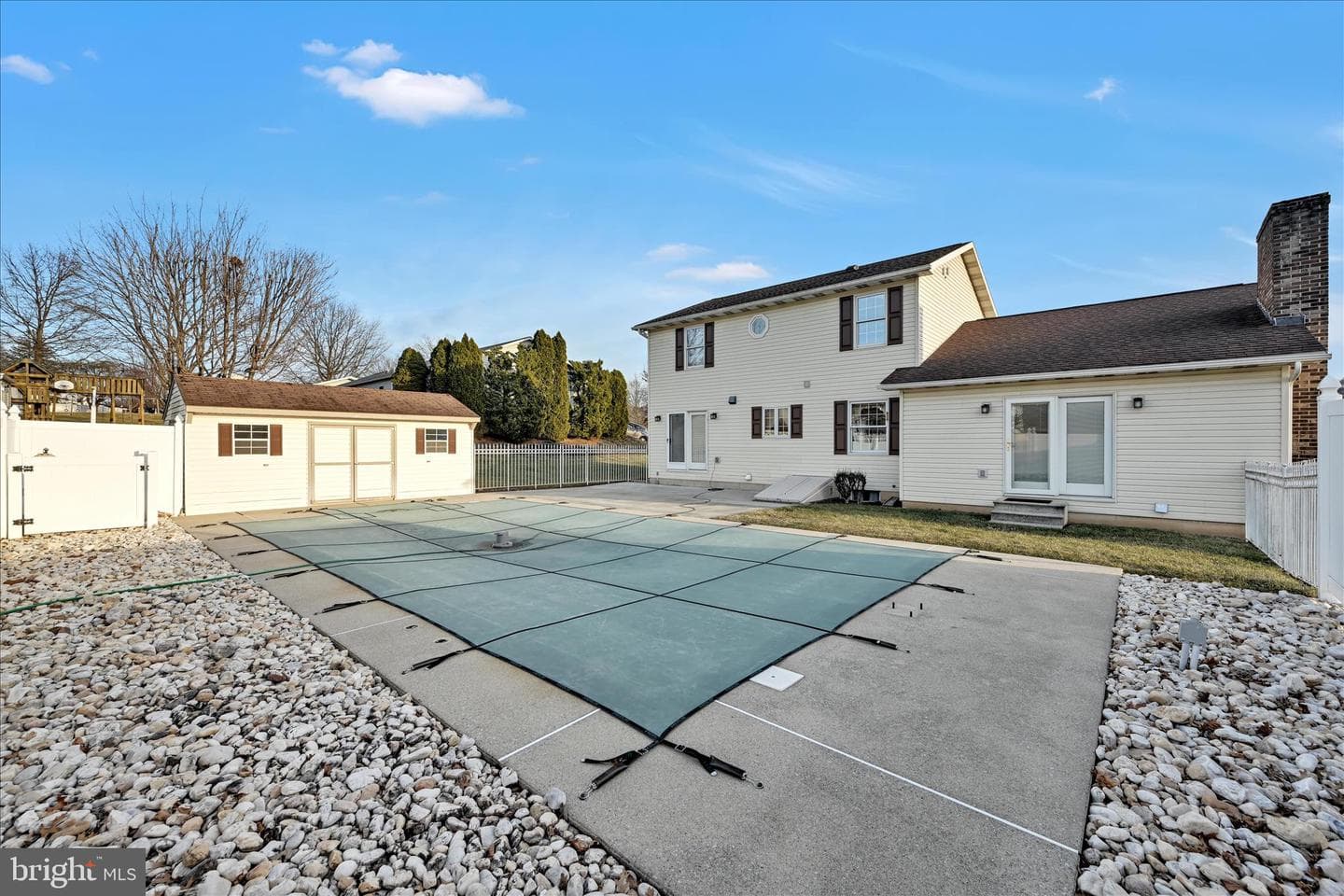 611 N Orchard Avenue photo 40