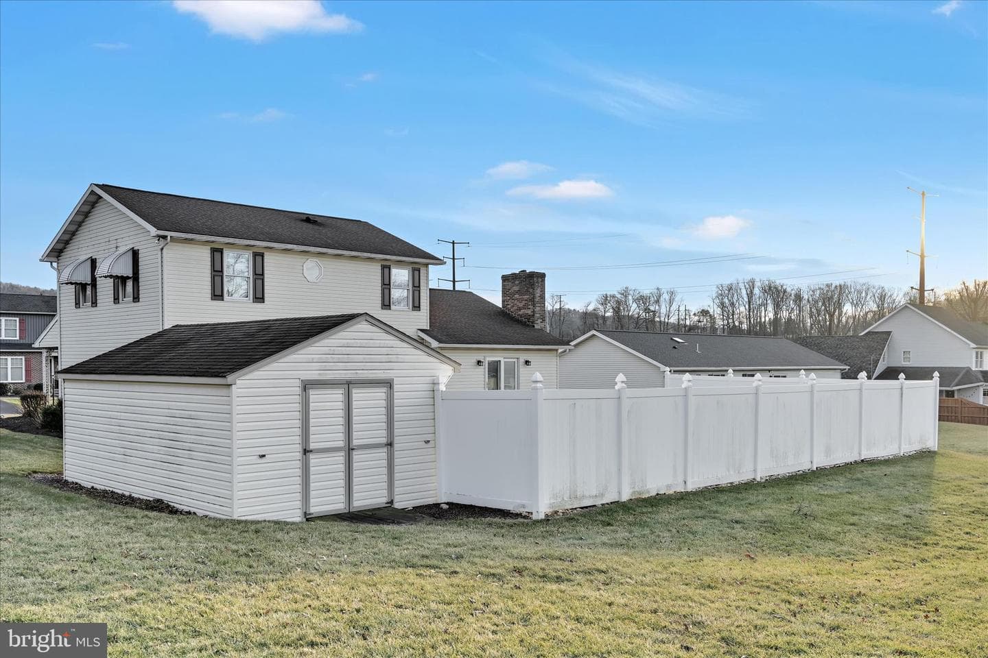 611 N Orchard Avenue photo 45