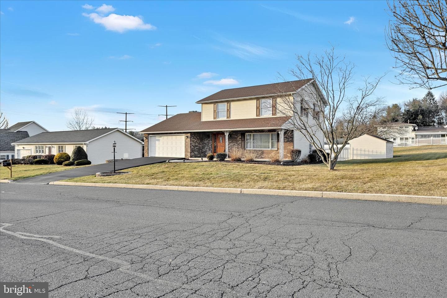 611 N Orchard Avenue photo 8