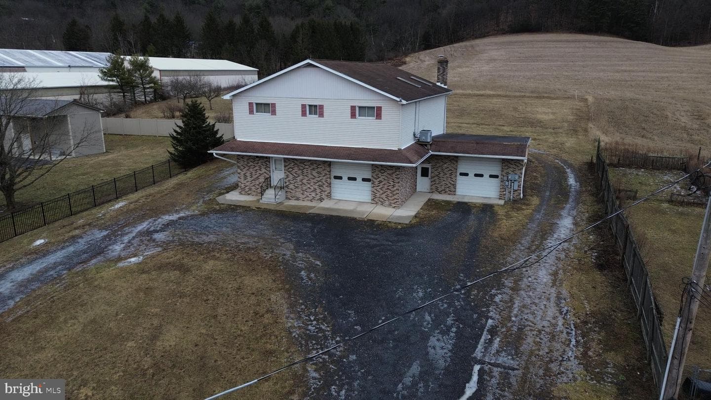 1052 Centre Turnpike photo 46