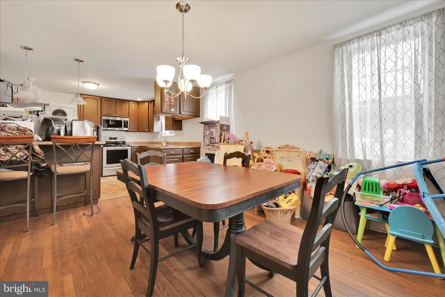 1611 Elk Avenue photo 4