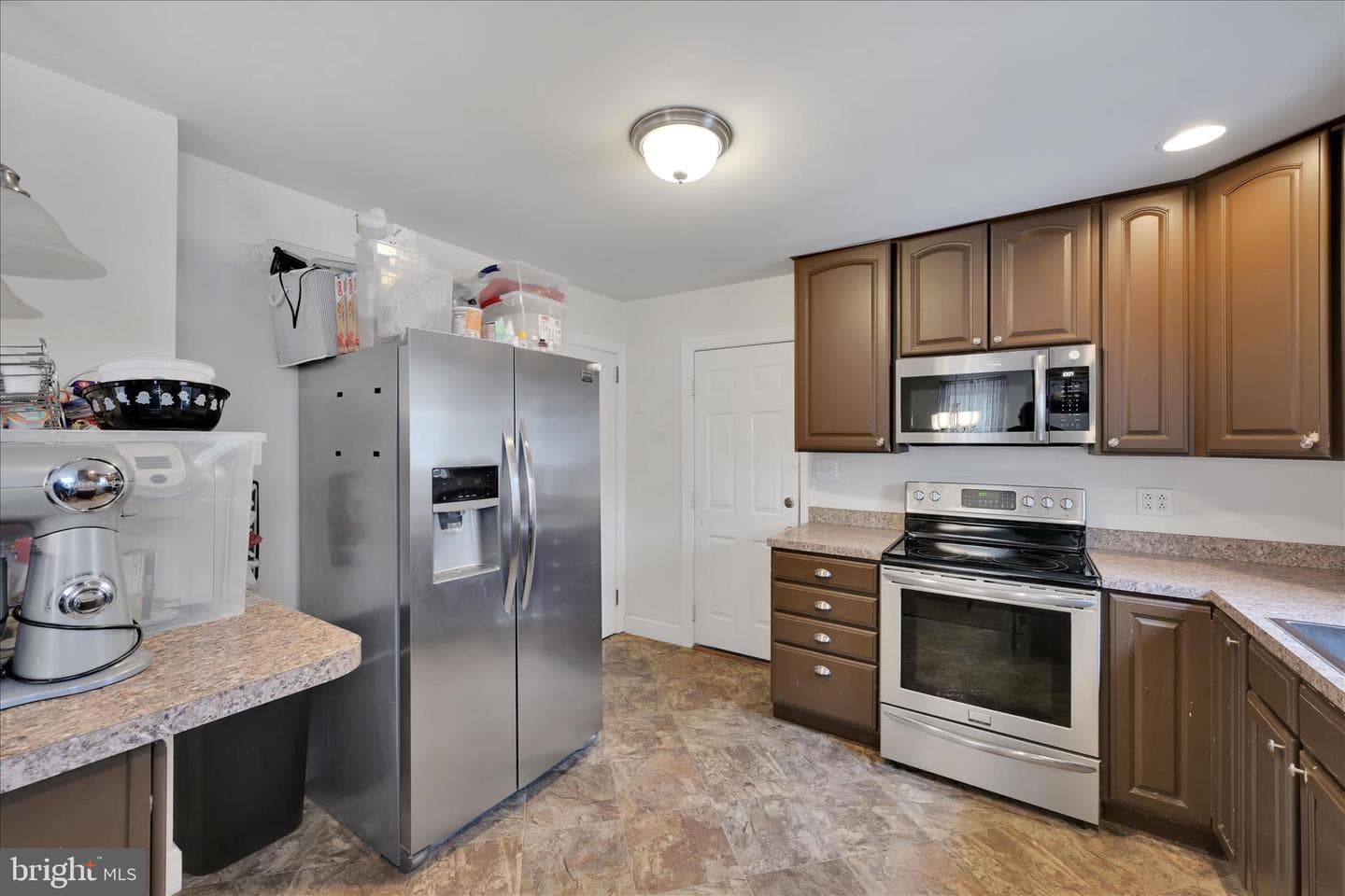 1611 Elk Avenue photo 6