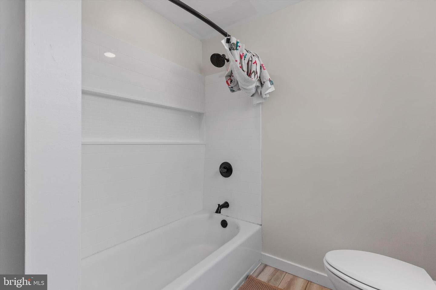501 Valley Road photo 29