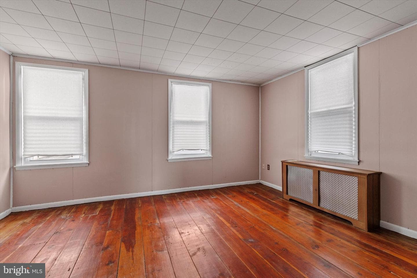 501 Valley Road photo 31
