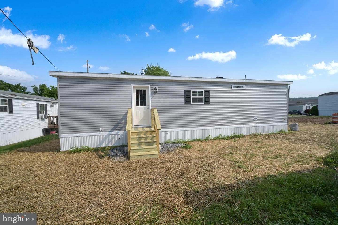 9 King Lane photo 24