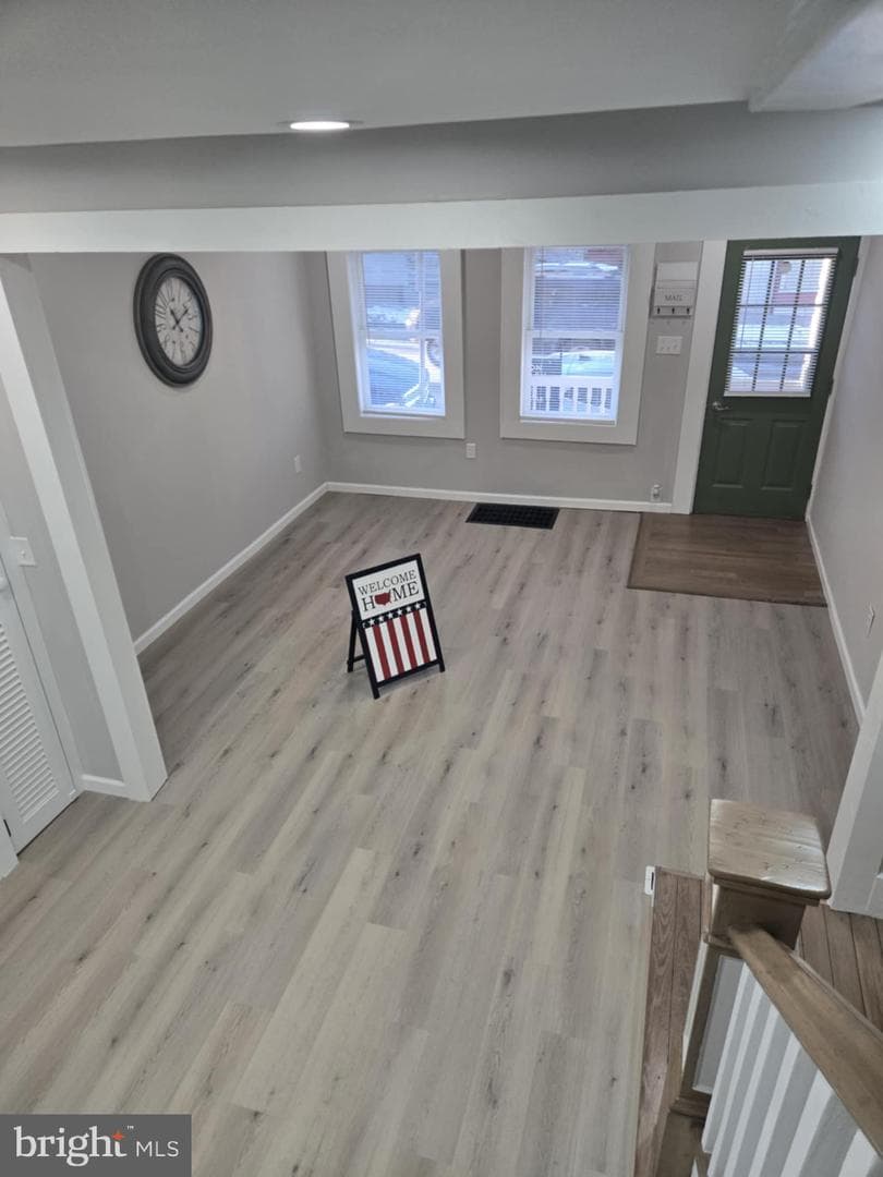 1103 W Market Street photo 18