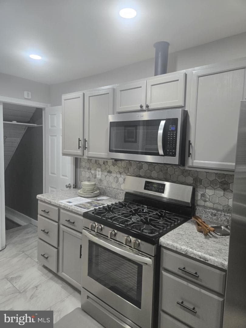 1103 W Market Street photo 28