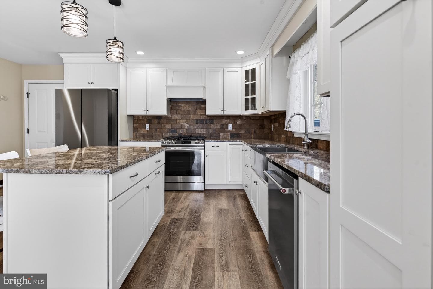 2021 Evergreen Drive photo 20