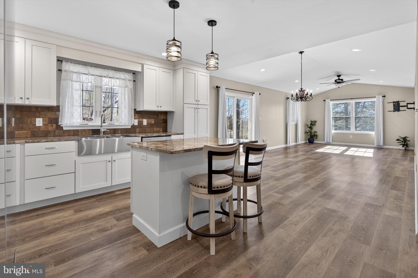 2021 Evergreen Drive photo 24