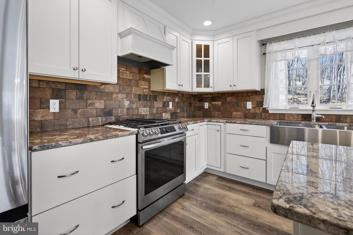 2021 Evergreen Drive photo 26