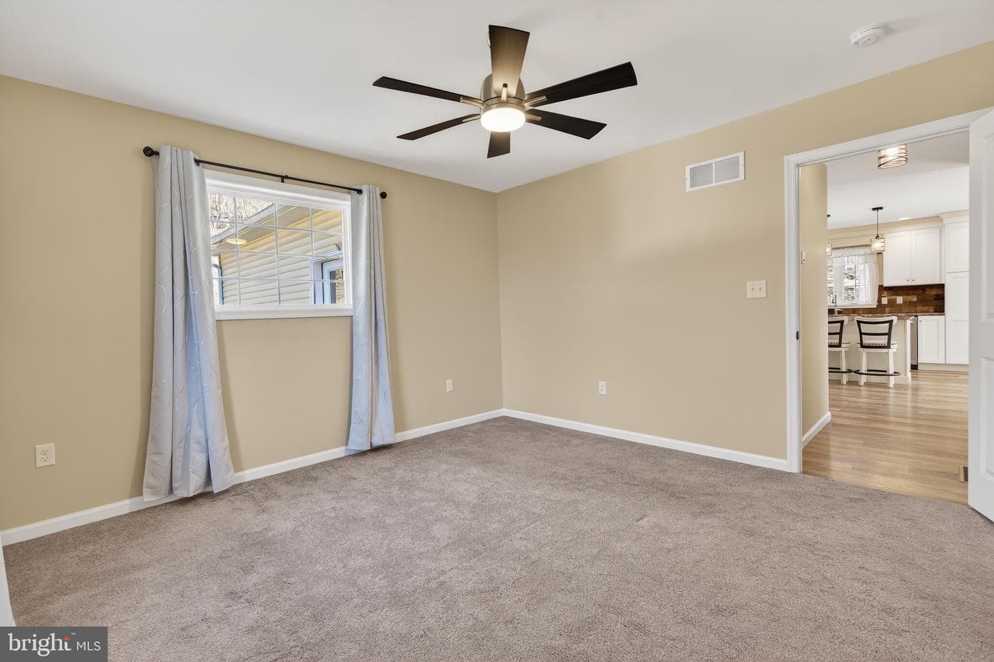 2021 Evergreen Drive photo 33