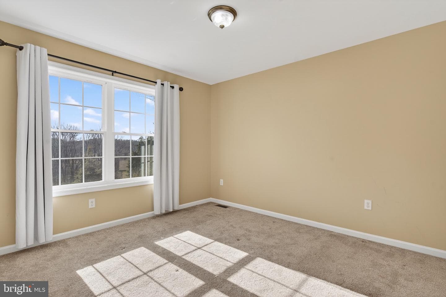 2021 Evergreen Drive photo 41
