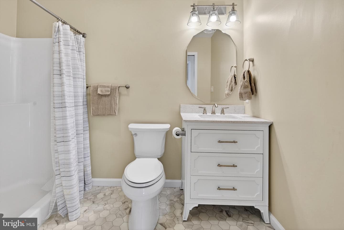 2021 Evergreen Drive photo 45