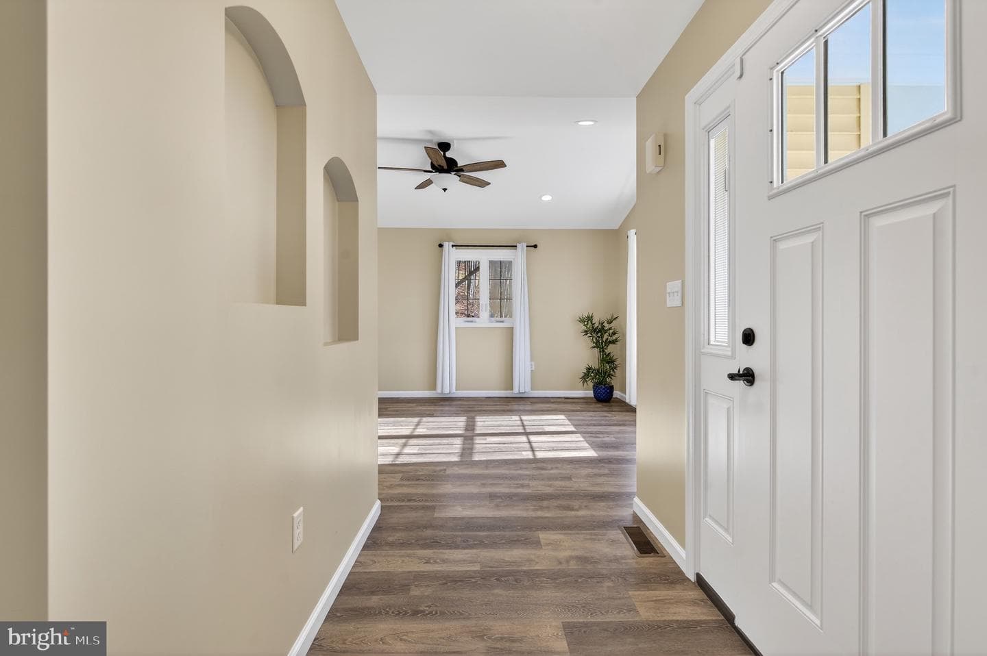 2021 Evergreen Drive photo 5