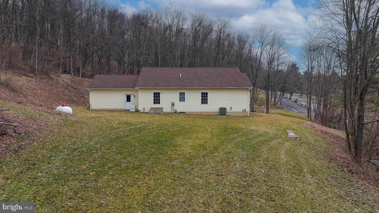 2021 Evergreen Drive photo 52