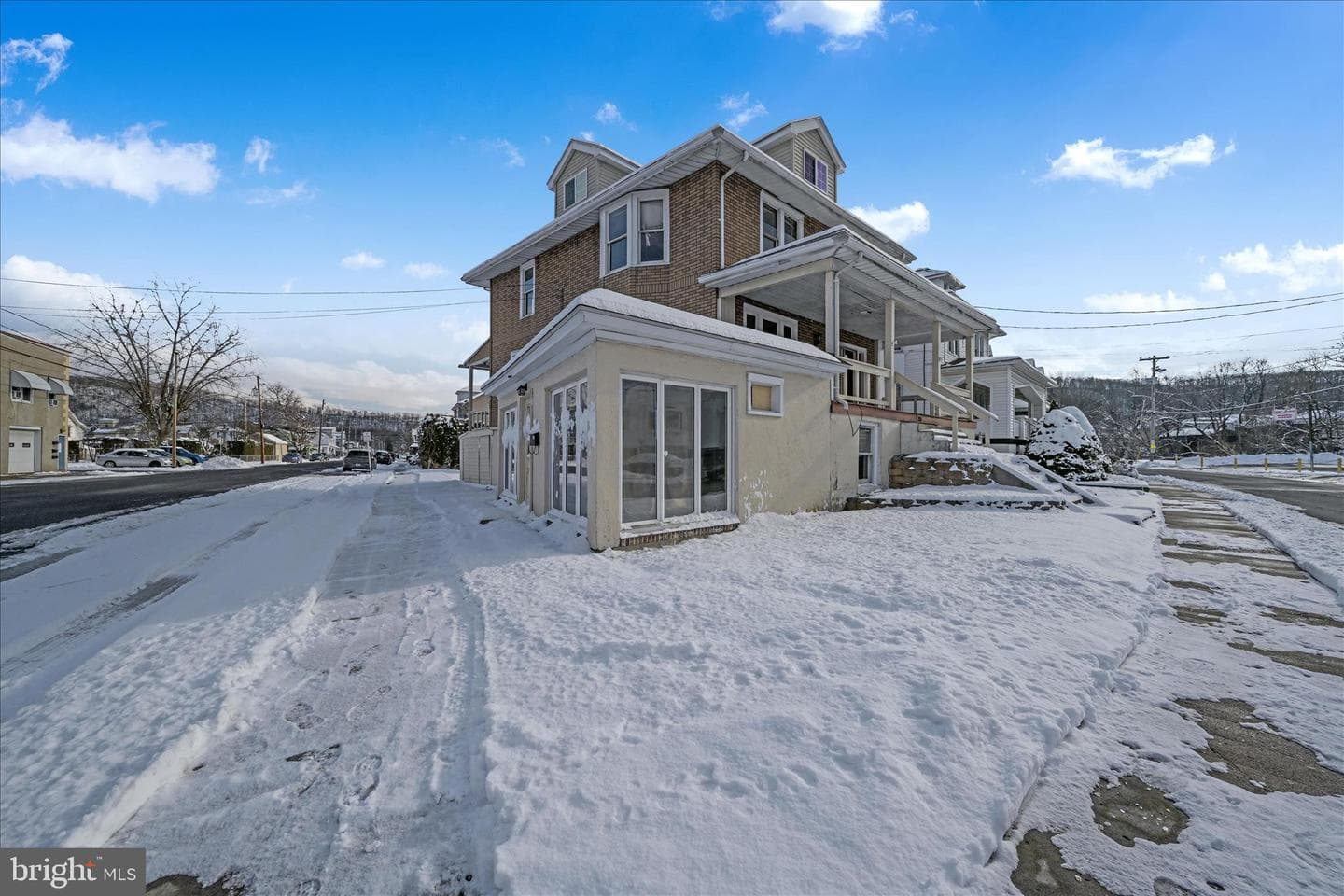 200 W Main Street
