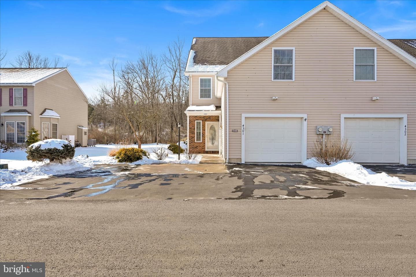 4301 Brookside Court photo 3